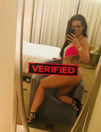 Adriana fucker Namoro sexual A dos Cunhados
